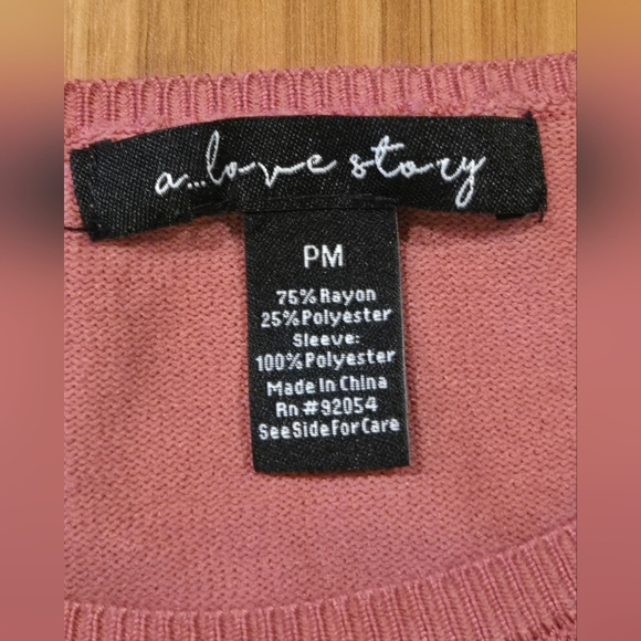 💚 NWOT A Love Story Pink Top with Sheer Sleeves - Picture 6 of 9